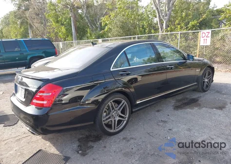 2013 Mercedes-Benz S 63 Amg z USA, uszkodzony, nr VIN WDDNG7EB8DA503298